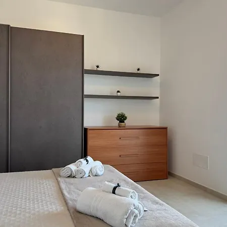 Apartment Modern Design Garage And Terrace With Sea View *