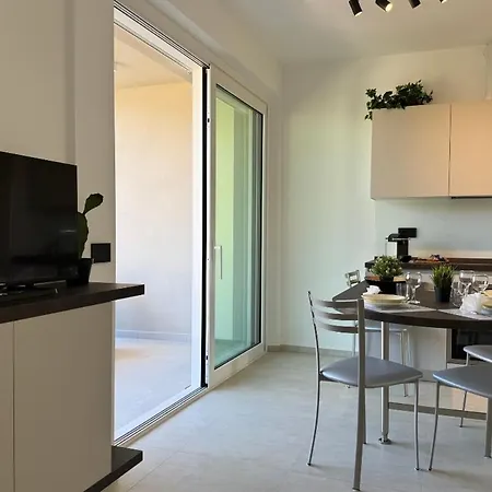 Modern Design Garage And Terrace With Sea View Apartment Porto San Giorgio