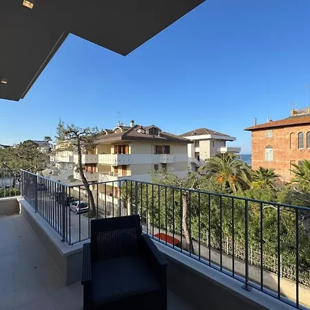 Modern Design Garage And Terrace With Sea View Apartment *