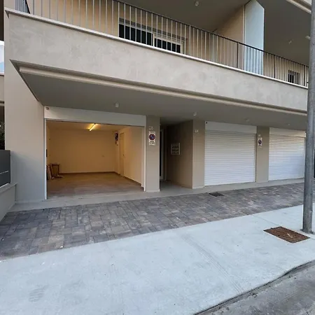 Modern Design Garage And Terrace With Sea View Apartment Porto San Giorgio