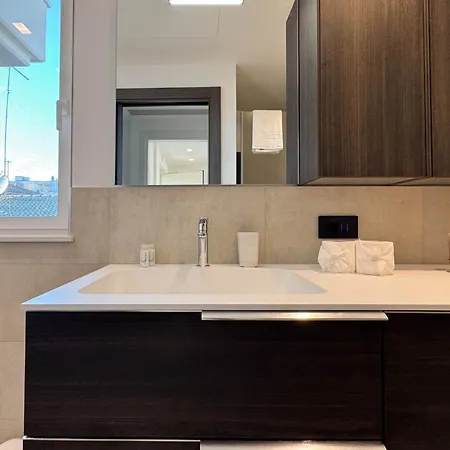 דירה Modern Design Garage And Terrace With Sea View *