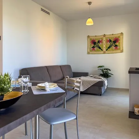 شقة Modern Design Garage And Terrace With Sea View *