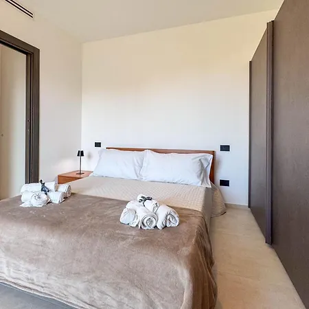 Modern Design Garage And Terrace With Sea View *