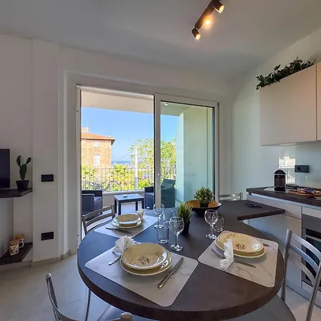 公寓 Modern Design Garage And Terrace With Sea View *